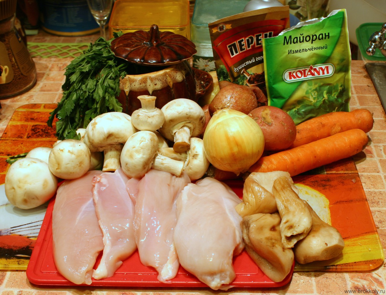 Курица с Овощами и Грибами в Горшочке — Готовим Без Глютена